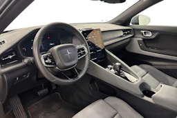 harmaa Polestar 2 2021 kuva 6.