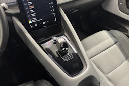 harmaa Polestar 2 2021 kuva 22.