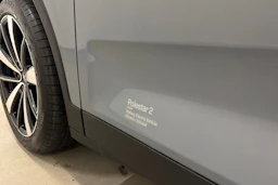 harmaa Polestar 2 2021 kuva 33.