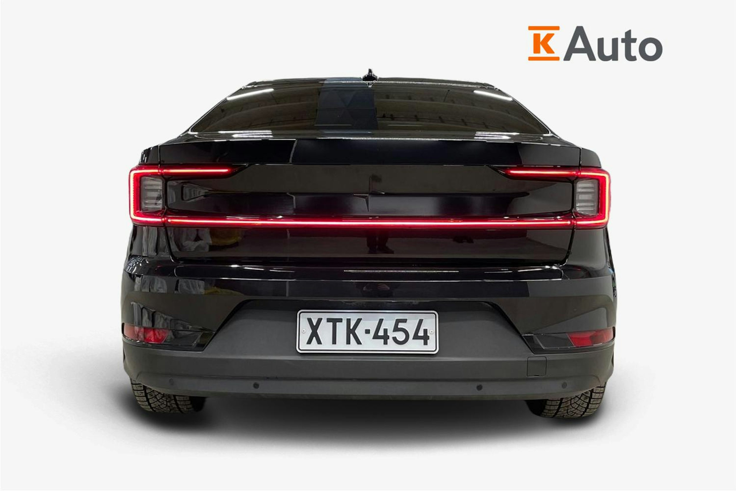 musta Polestar 2 2021 kuva 3.