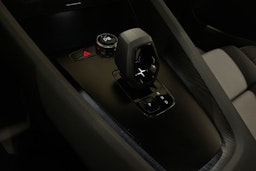 musta Polestar 2 2021 kuva 20.