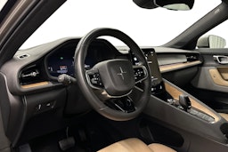 harmaa Polestar 2 2021 kuva 7.