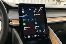 harmaa Polestar 2 2021 kuva 27.