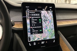 harmaa Polestar 2 2021 kuva 28.