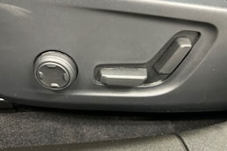 harmaa Polestar 2 2021 kuva 18.