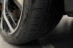 sininen Polestar 2 2021 kuva 13.