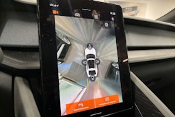 sininen Polestar 2 2021 kuva 22.