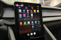 sininen Polestar 2 2021 kuva 23.