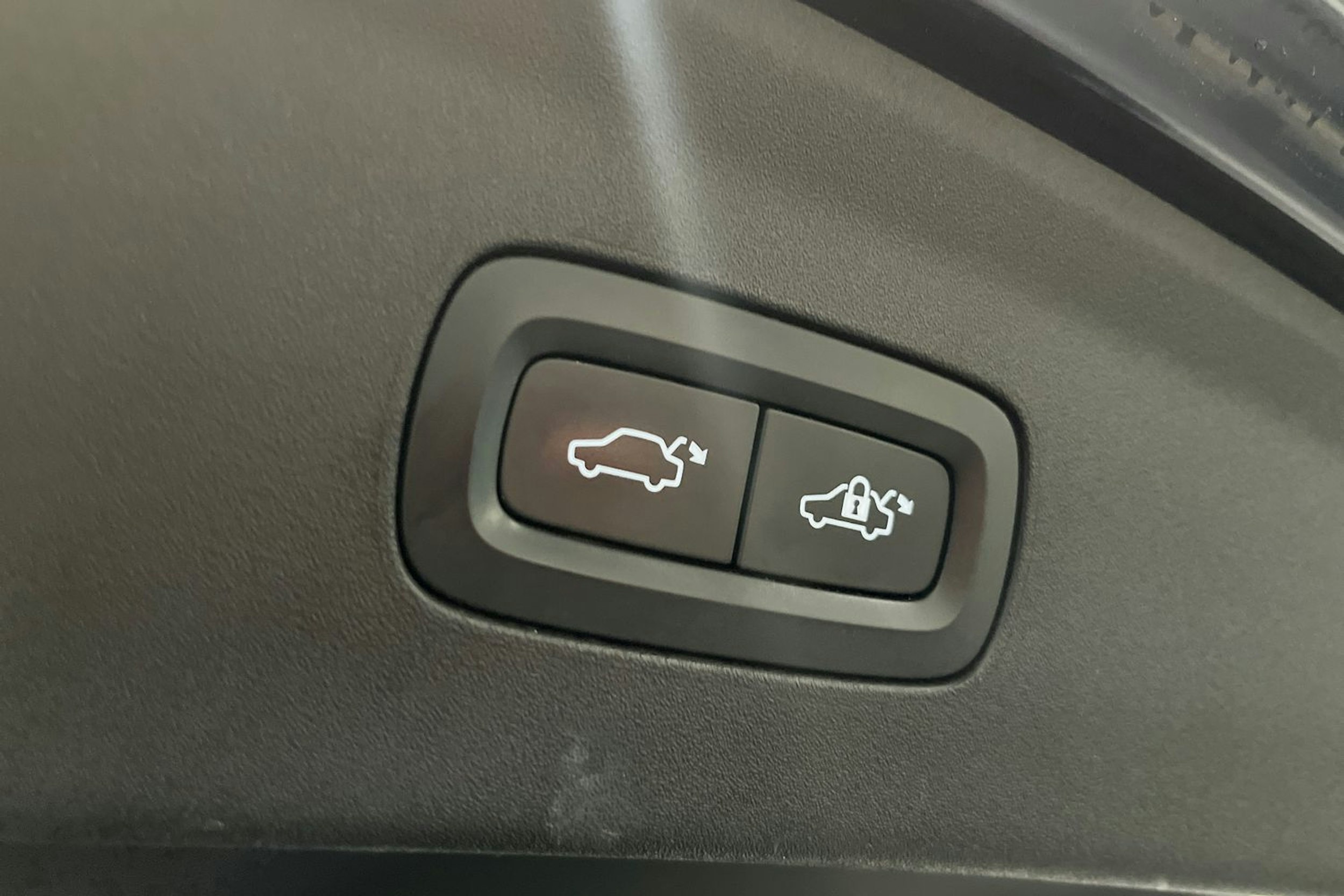 sininen Polestar 2 2021 kuva 27.