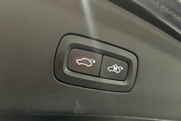 sininen Polestar 2 2021 kuva 27.