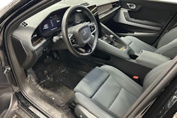 musta Polestar 2 2021 kuva 3.