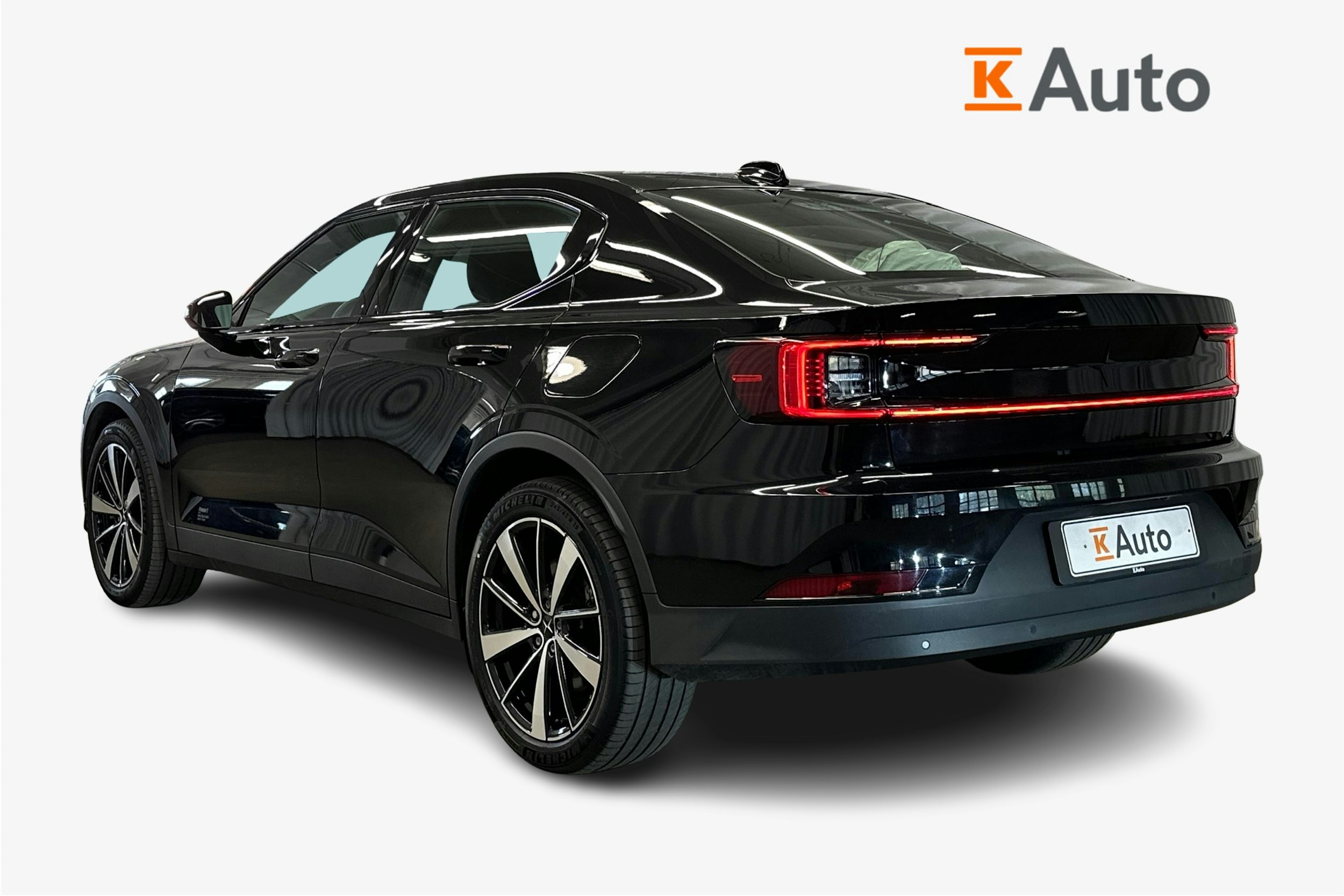 musta Polestar 2 2022 kuva 2.