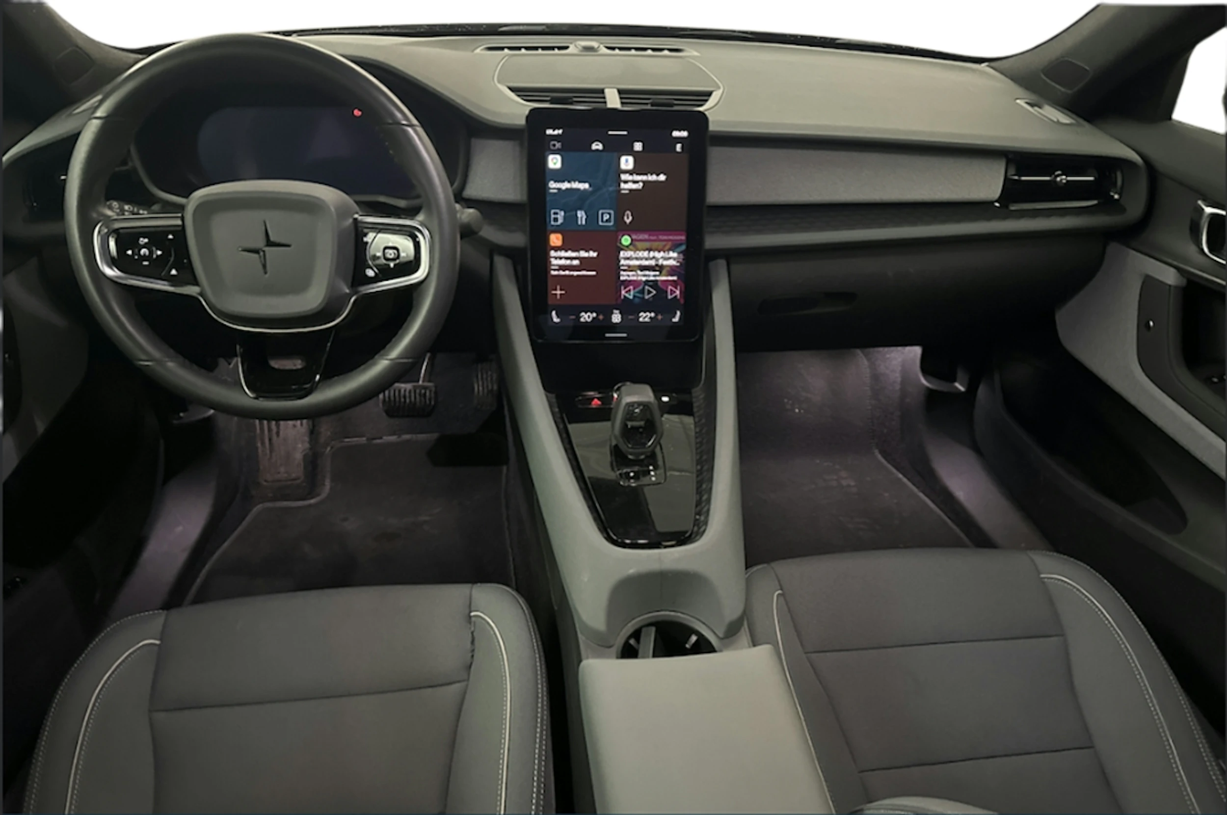 musta Polestar 2 2022 kuva 3.