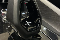harmaa Polestar 2 2022 kuva 20.