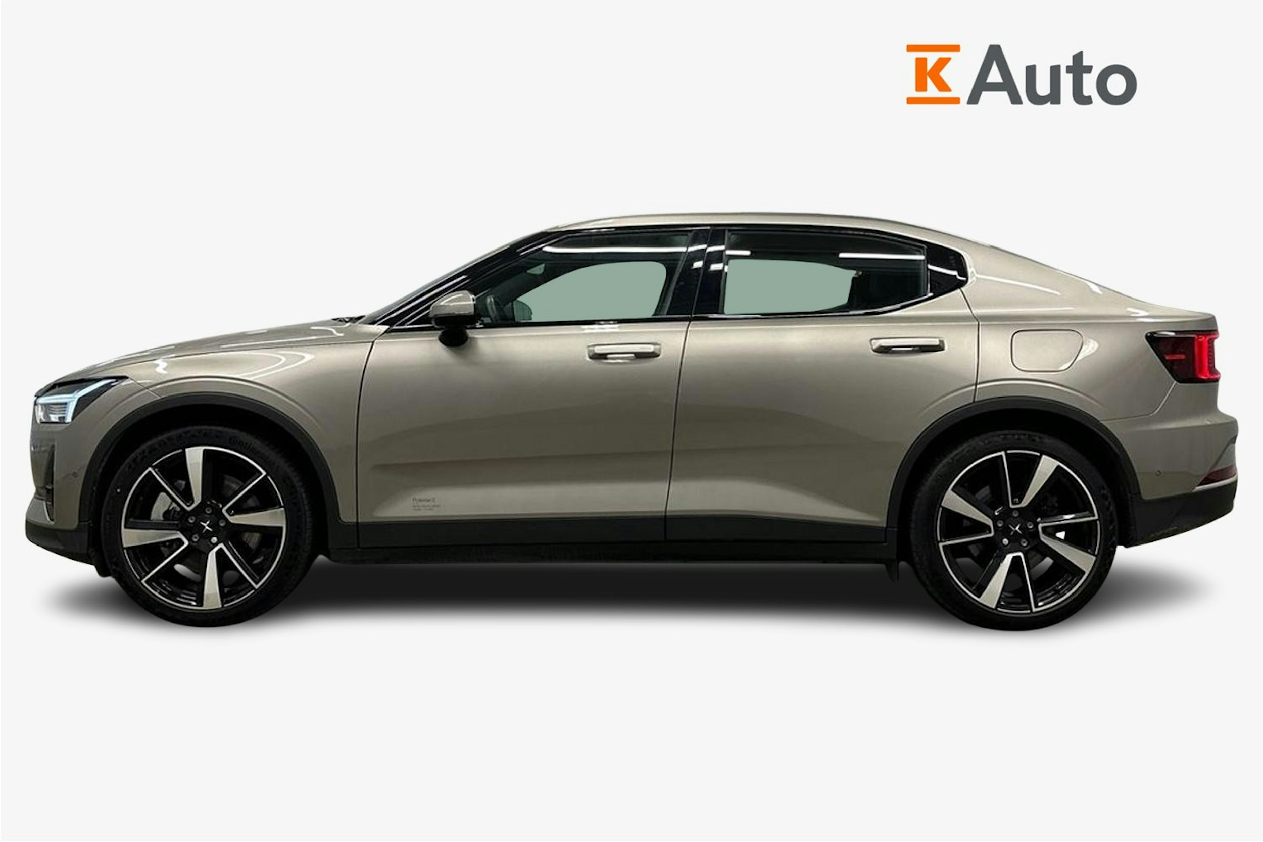 harmaa Polestar 2 2022 kuva 6.