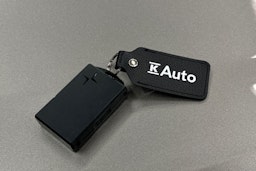 harmaa Polestar 2 2022 kuva 30.