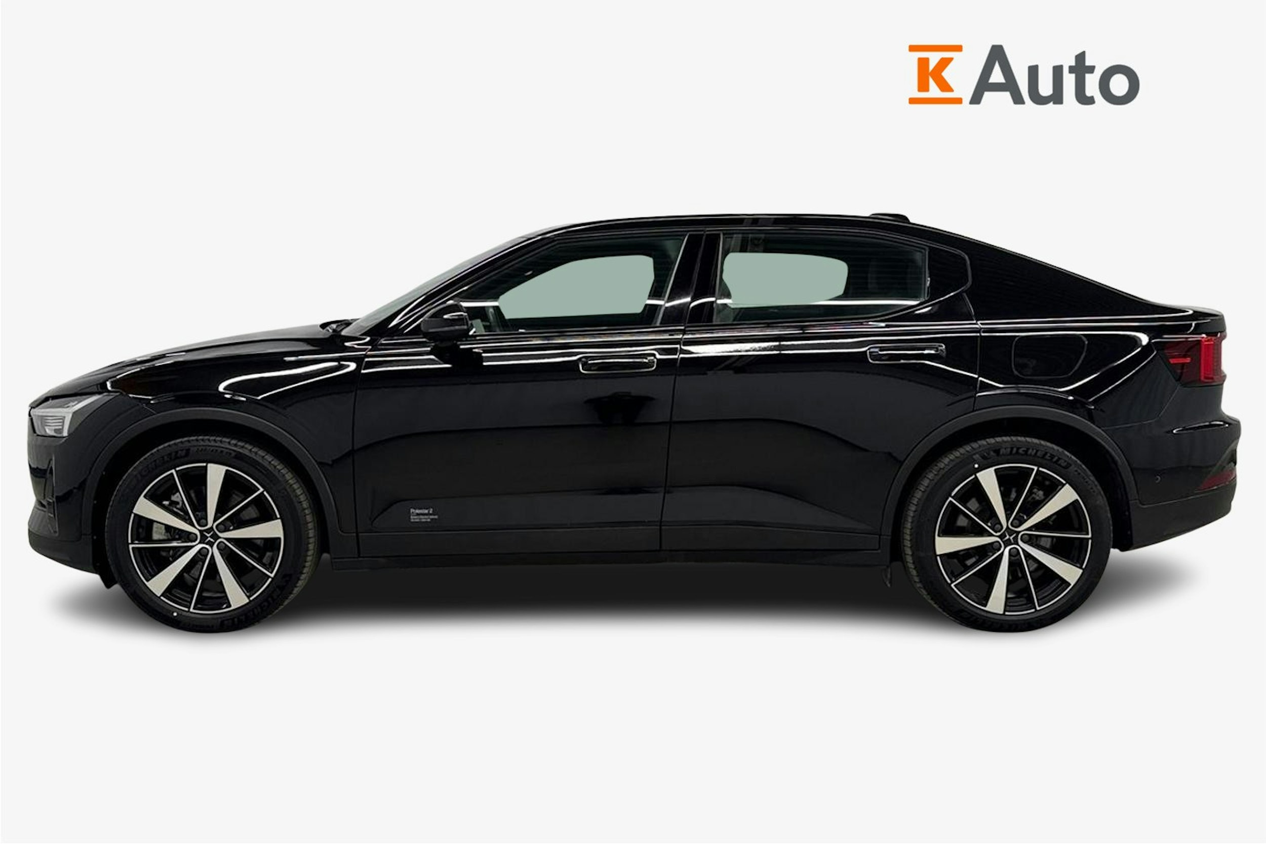 musta Polestar 2 2022 kuva 6.