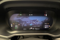 musta Polestar 2 2022 kuva 27.