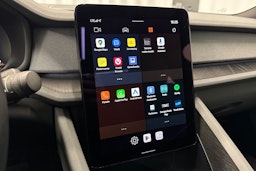 musta Polestar 2 2022 kuva 33.