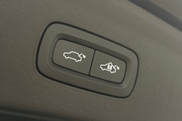 musta Polestar 2 2022 kuva 12.