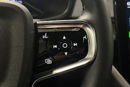 musta Polestar 2 2022 kuva 20.