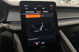 musta Polestar 2 2022 kuva 25.