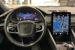 sininen Polestar 2 2022 kuva 11.