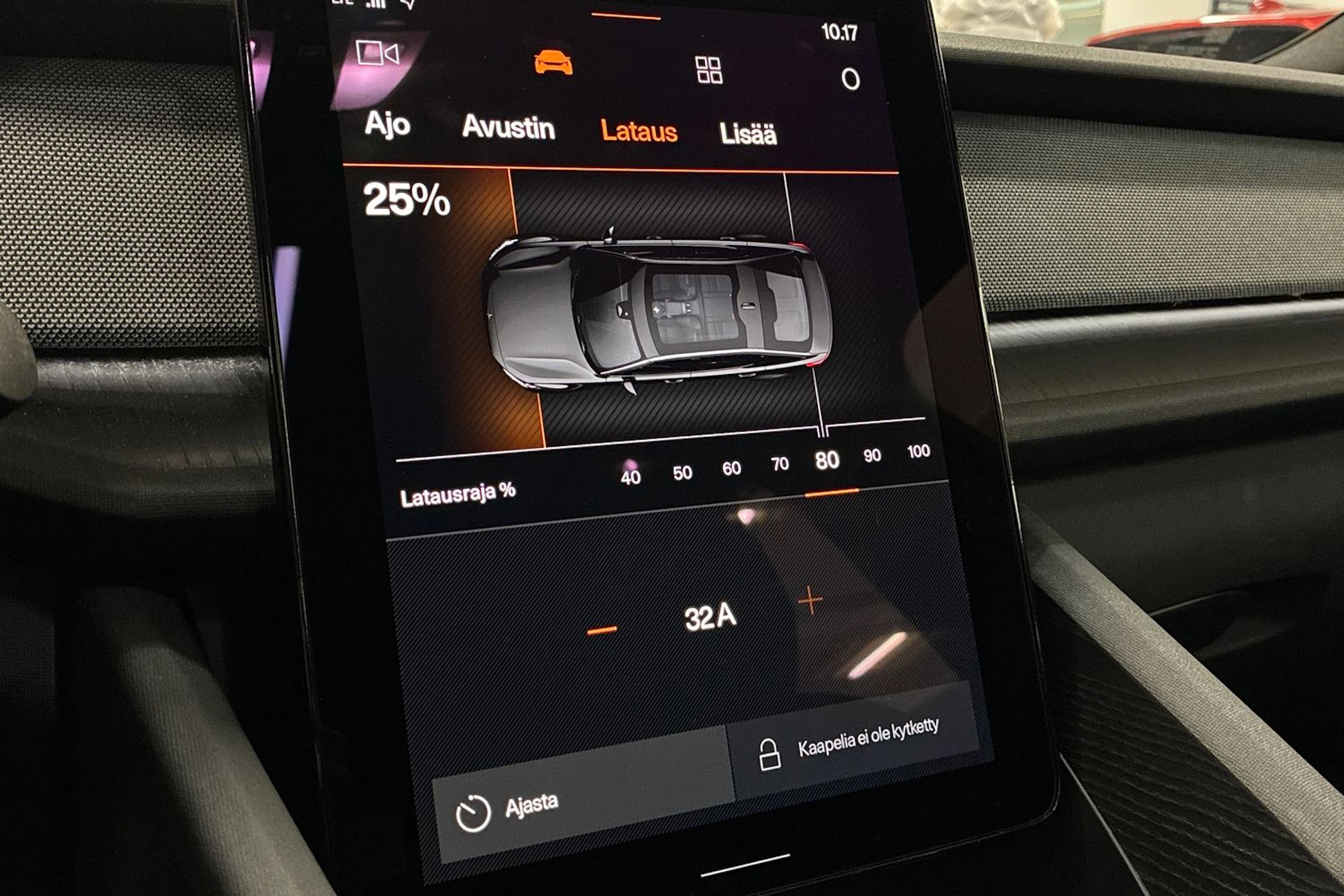 sininen Polestar 2 2022 kuva 24.