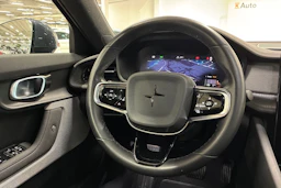 sininen Polestar 2 2022 kuva 27.
