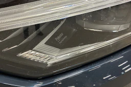sininen Polestar 2 2022 kuva 38.