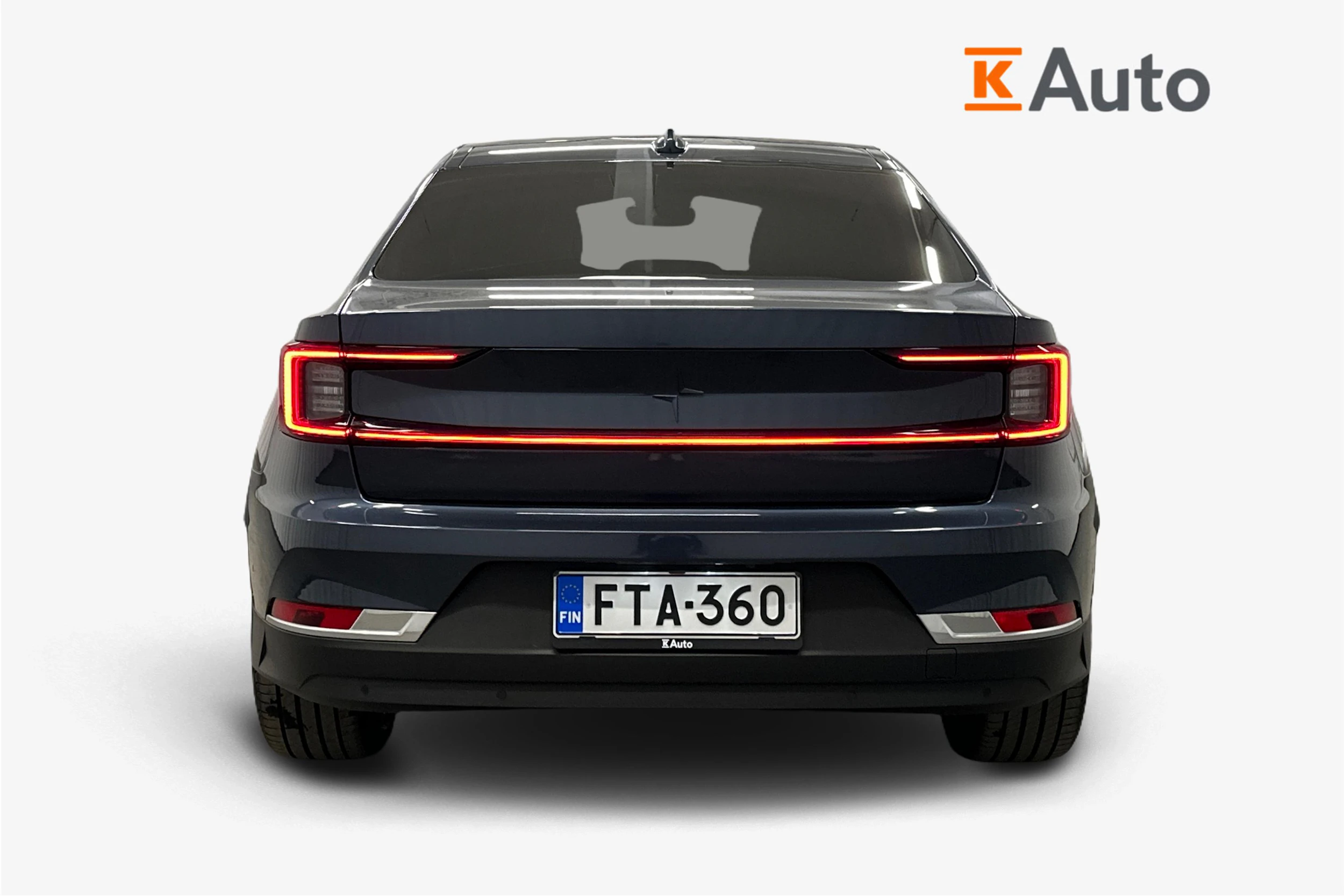 sininen Polestar 2 2022 kuva 3.