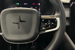 sininen Polestar 2 2022 kuva 12.