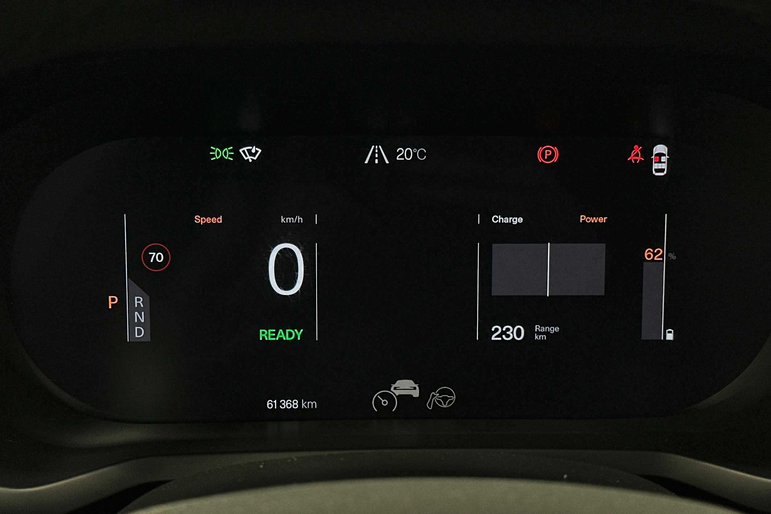 sininen Polestar 2 2022 kuva 13.