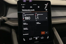 sininen Polestar 2 2022 kuva 23.