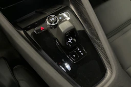 sininen Polestar 2 2022 kuva 32.