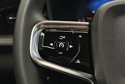 musta Polestar 2 2022 kuva 24.