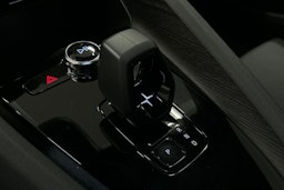 musta Polestar 2 2022 kuva 26.