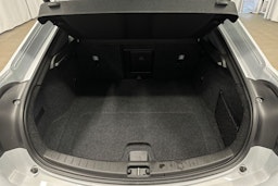 harmaa Polestar 2 2022 kuva 11.