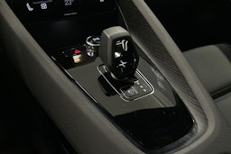 harmaa Polestar 2 2022 kuva 21.