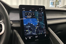 harmaa Polestar 2 2022 kuva 26.