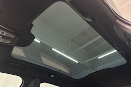 harmaa Polestar 2 2022 kuva 33.