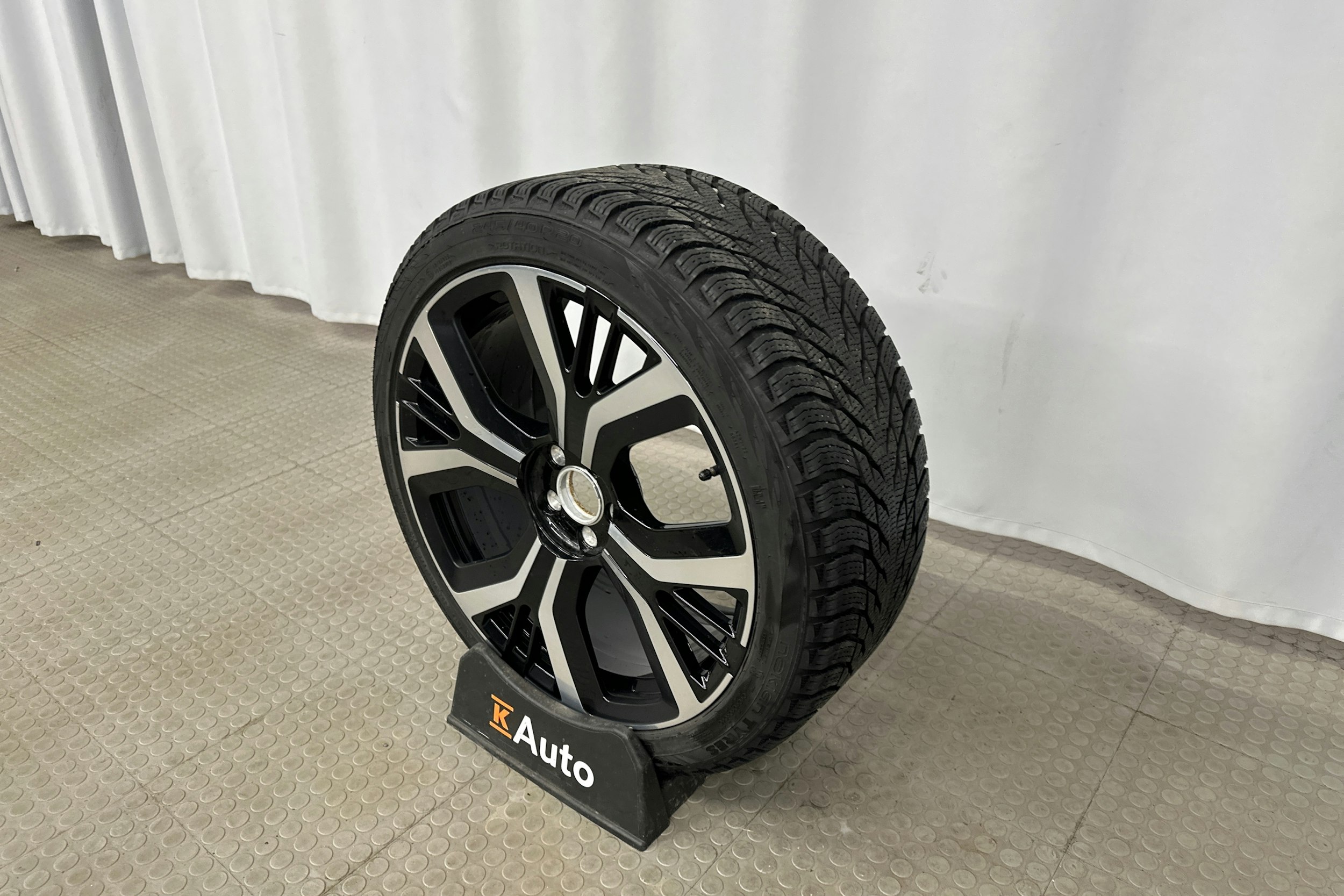 hopea Polestar 2 2022 kuva 13.