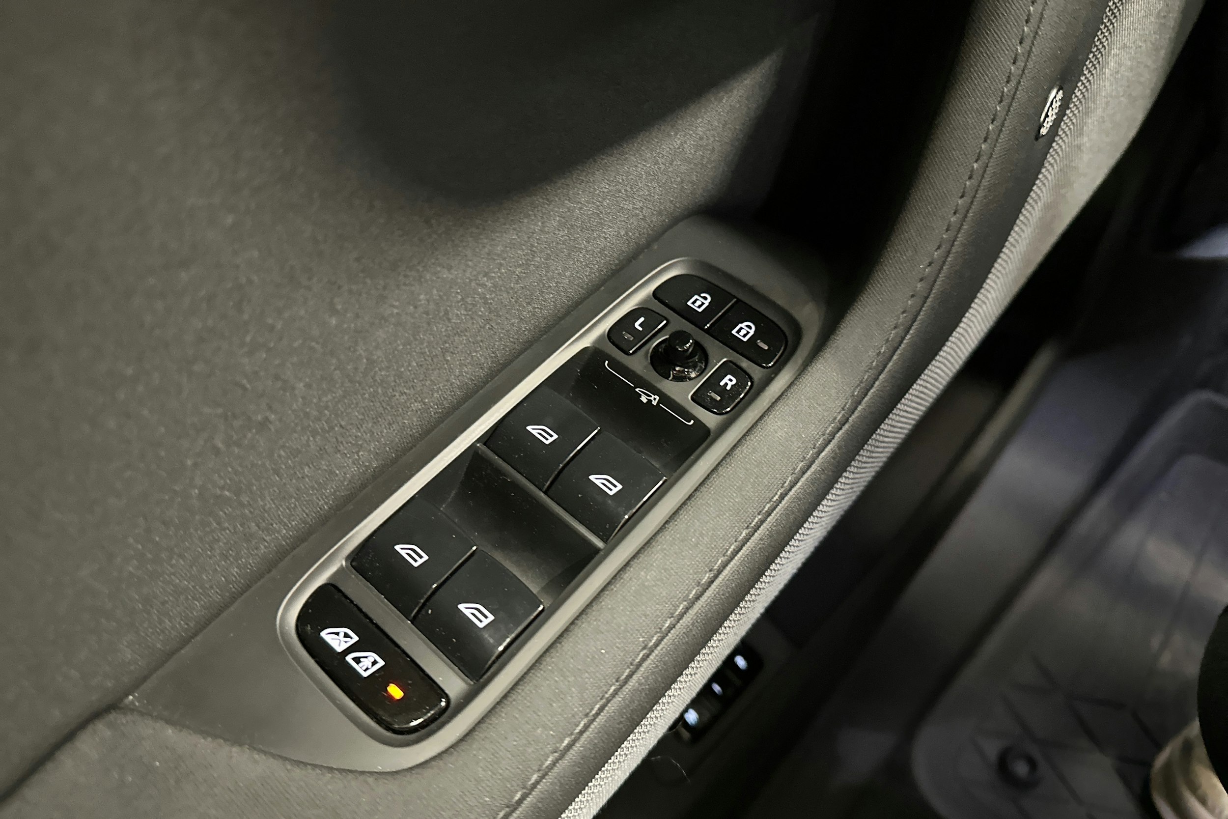 hopea Polestar 2 2022 kuva 16.