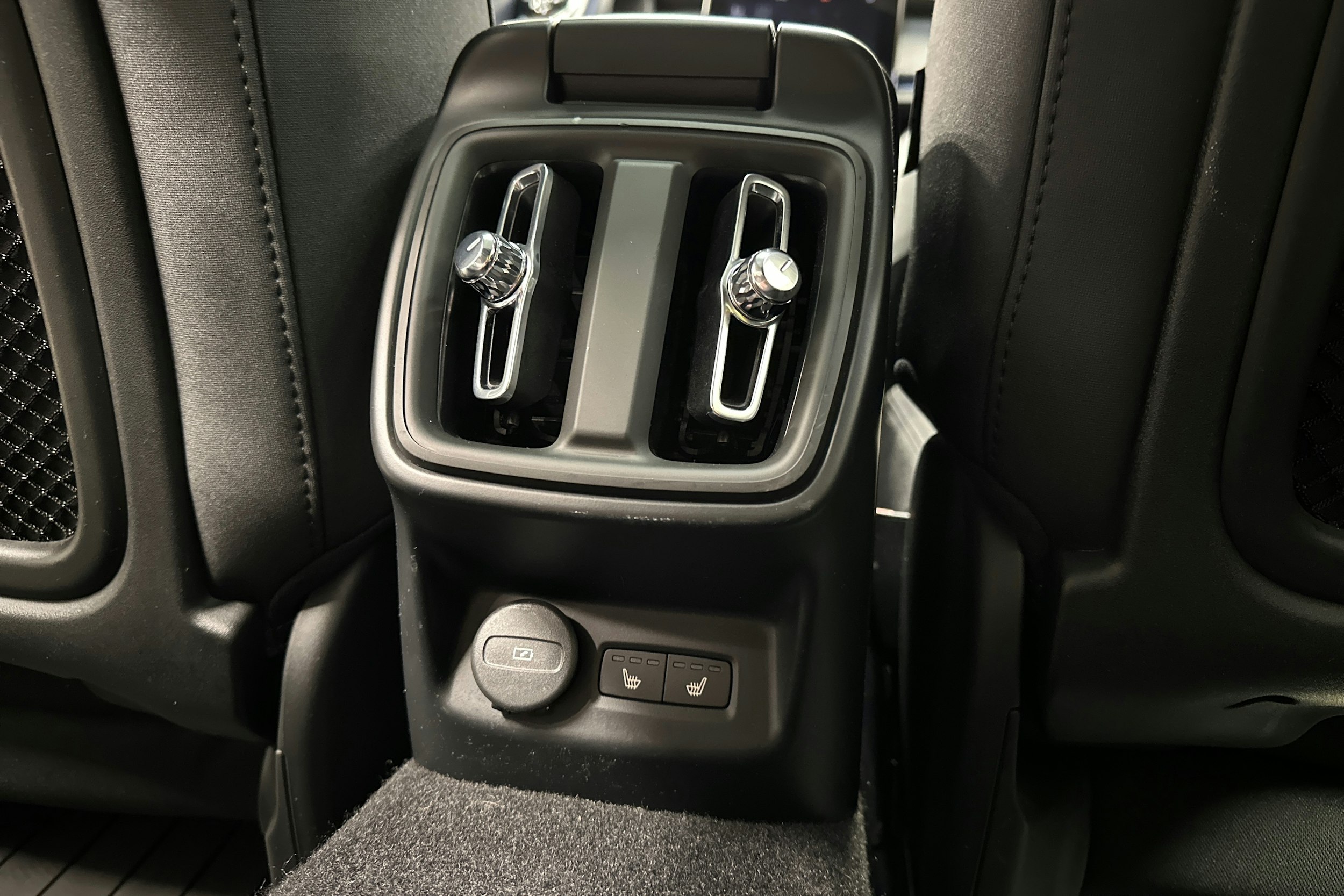 hopea Polestar 2 2022 kuva 30.