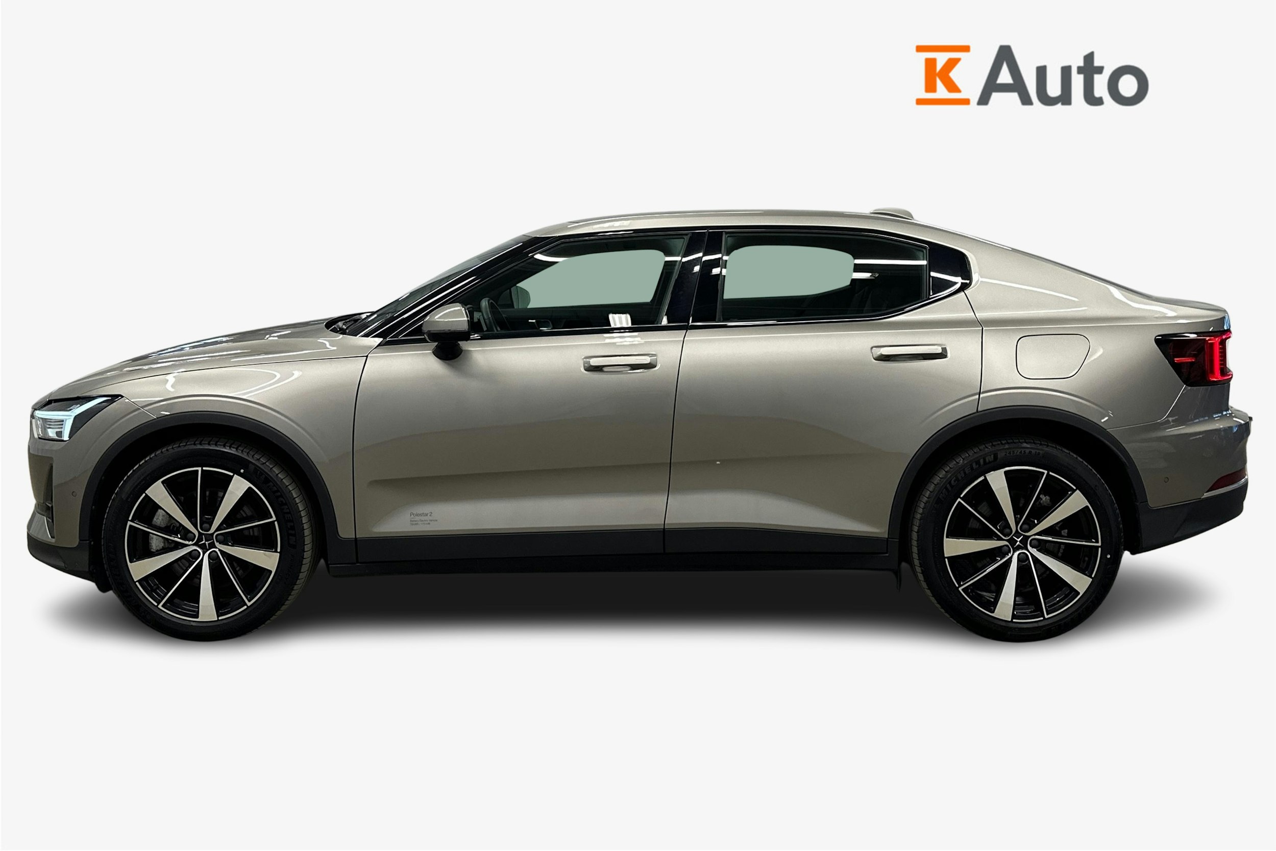 harmaa Polestar 2 2022 kuva 6.