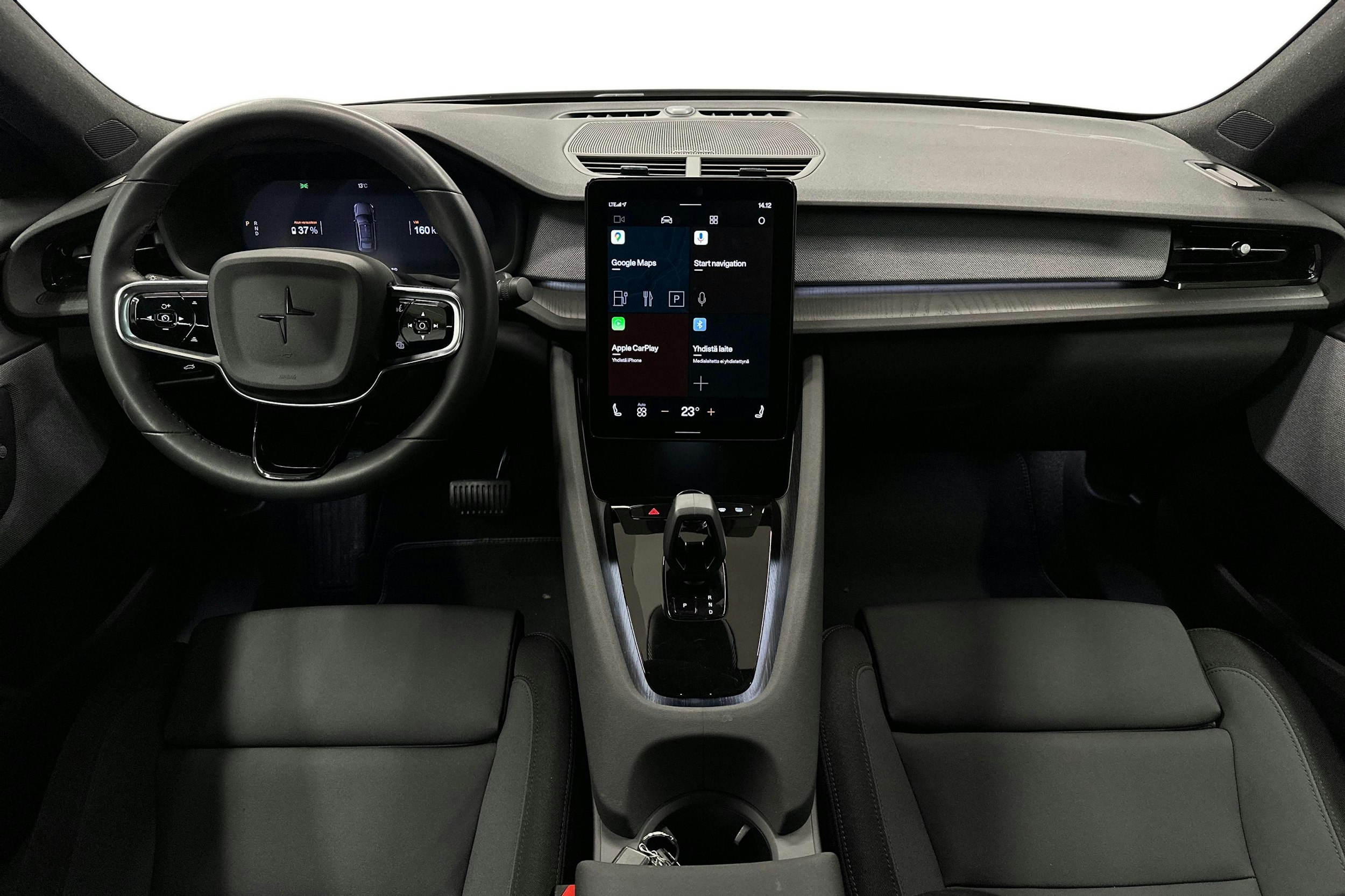 harmaa Polestar 2 2022 kuva 9.