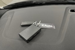 harmaa Polestar 2 2022 kuva 31.
