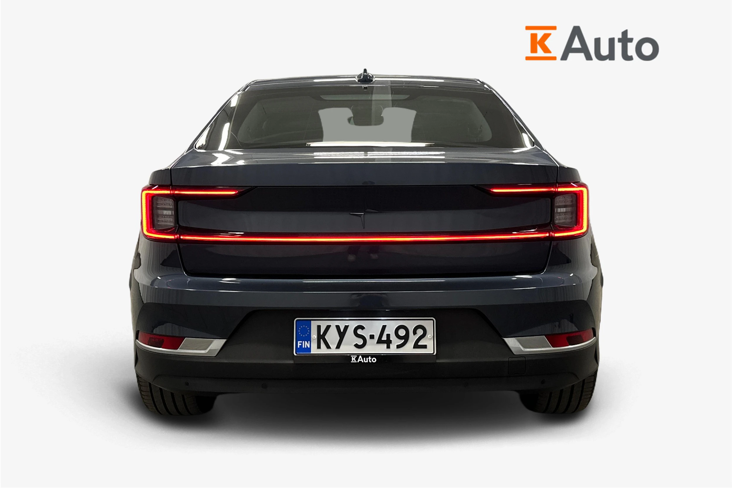sininen Polestar 2 2022 kuva 3.
