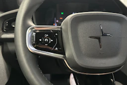 sininen Polestar 2 2022 kuva 11.