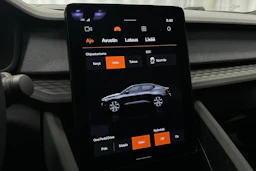 sininen Polestar 2 2022 kuva 18.